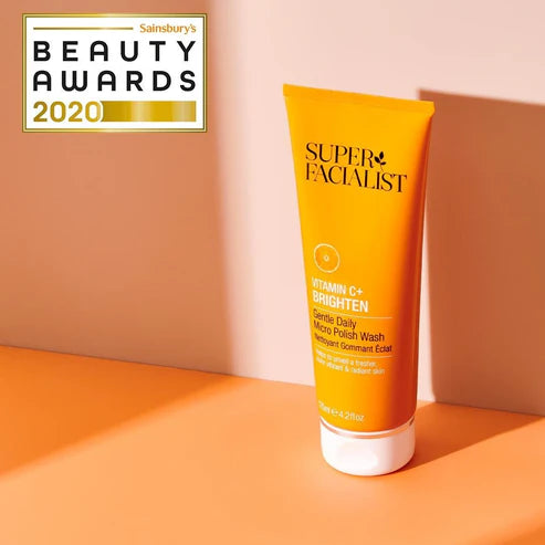 Super Facialist Vitamin C + Brighten Gentle Daily Micro Polish Wash Αντιγηραντικό Scrub Προσώπου 125ml